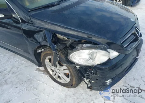 2009 Mercedes-Benz R 350 4Matic z USA, uszkodzony, nr VIN 4JGCB65E59A095284